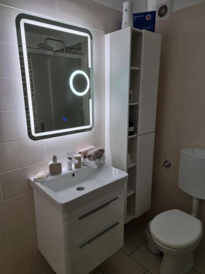 Three Stars Apartment Senj  Bagian luar foto